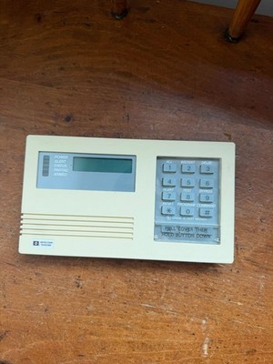 Detection Systems DS7140 Home Security System Keyboard Burglar Alarm - Used