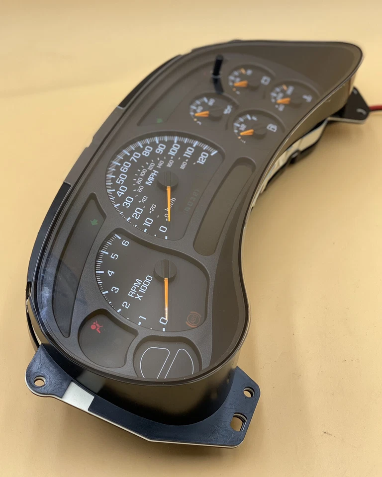 SILVERADO SIERRA TAHOE YUKON AVALANCHA CUADRO DE INSTRUMENTOS VELOCÍMETRO 2003-2006 Foto 4 de 4