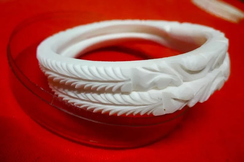 Bengali Handcrafted White Sakha With Red Pola Bangles Hindu Religion Set Of 4