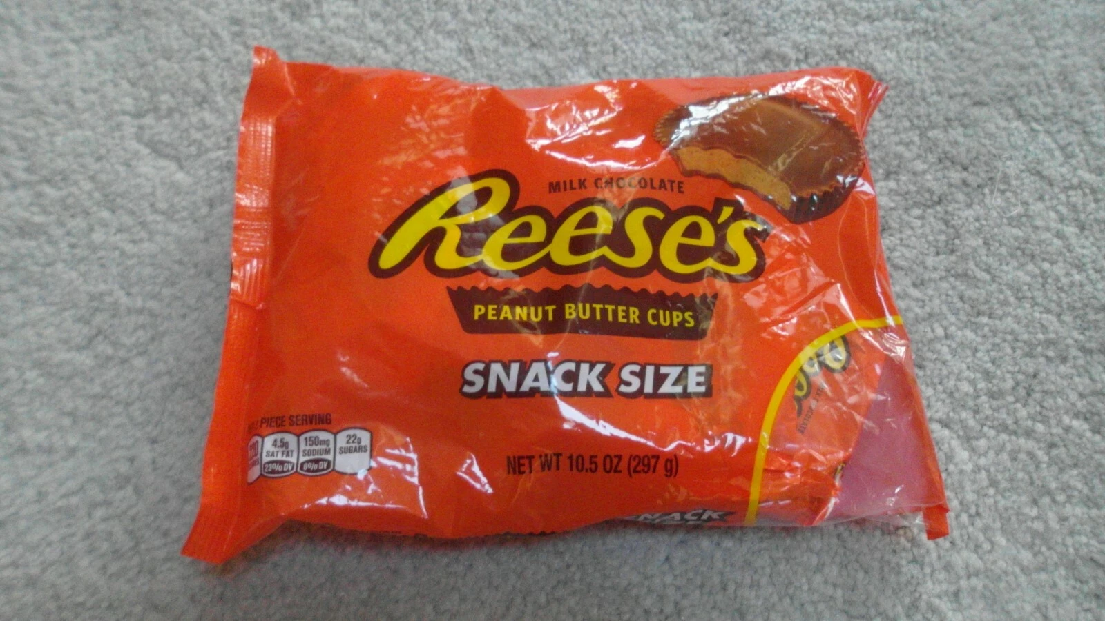 1 Bag Of Reese's Peanut Butter Cups Snack Size 10.5 Oz