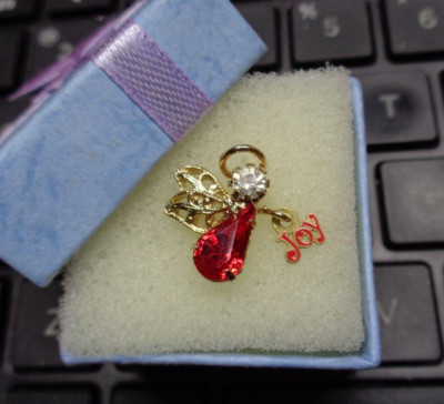 CLEARANCE ~ Vtg FILIGREE Red AUSTRIAN CRYSTAL Christmas ANGEL Red Enamel JOY Pin