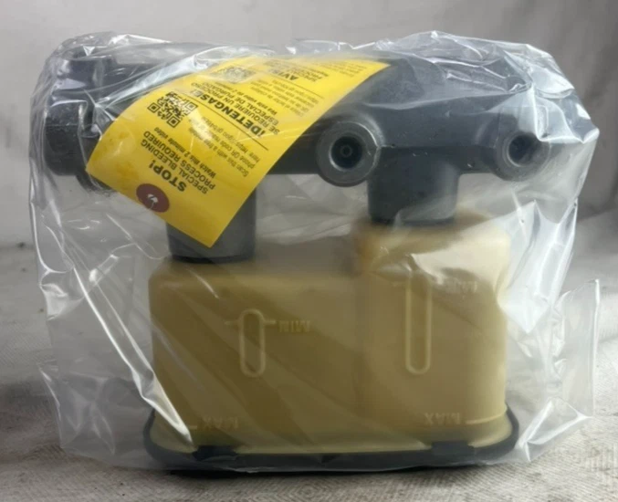 Cilindro maestro de freno OEM 10-2754 Reman se adapta; Chevy, GMC C3500HD 1992-2002 Foto 3 de 4