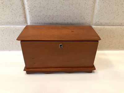 Vintage Dollhouse Miniature Handmade RWC Chest 4''L x 2''W x 2 1/4''H 1:12