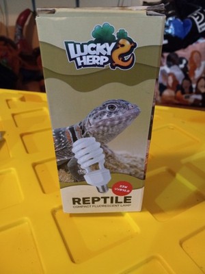 LUCKY HERP Reptile Compact Fluorescent Lamp 23W UVB10.0