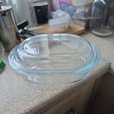 HOSTESS heated trolley oval dish and lid  Pyrex glass  Very good condition