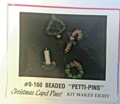 Vintage Merri Mac TinyTreasures Beaded Christmas Lapel Pins Kit NOS Makes 8 Pins