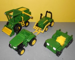 john deere tractor playset
