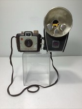 Vintage 1950s Kodak Brownie HOLIDAY FLASH Camera  Rotary Flasholder Type-1