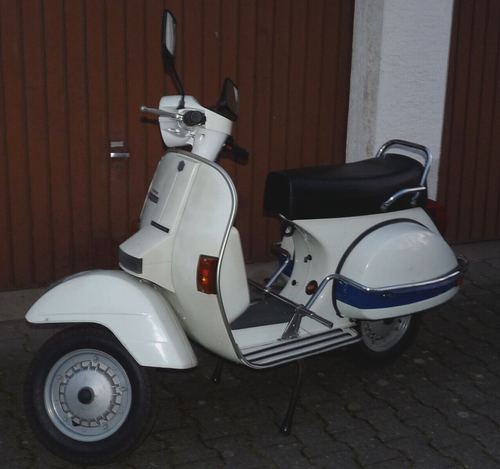 Vespa P200E P 200 E - 10 PS  VSX1T Piaggio weiß - unverbastelt läuft einwandfrei - Bild 1 von 24