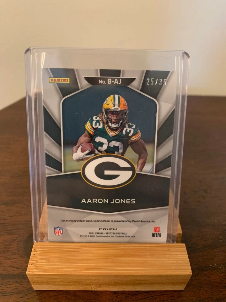AARON JONES 2021 Spectra Brilliance Neon Green Prizm 25/35 Green Bay Packers - Image 2 of 2