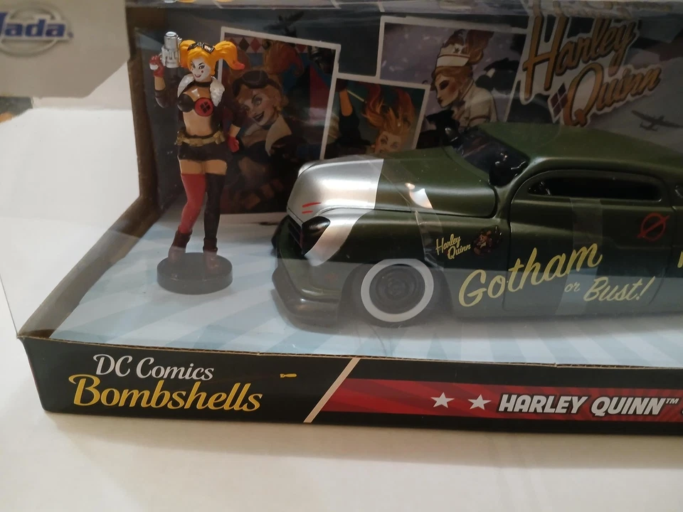 Jada Hollywood Rides DC Bombshells Harley Quinn 1951 Mercury Die-Cast Car Figure - Image 3 of 4