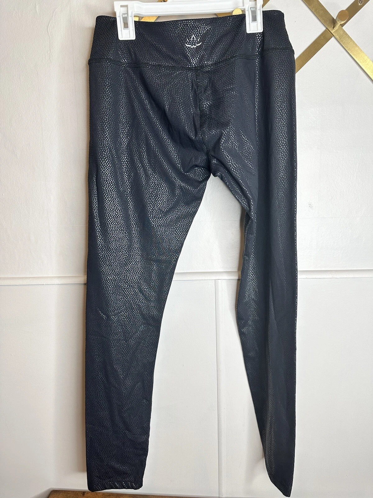 beyond-yoga soft shine high waisted midi leggings