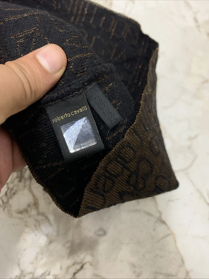 Gorro Roberto Cavalli Monograma Marrón Dorado Pequeño Foto 3 de 4