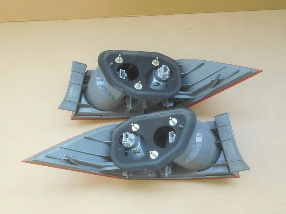 Par de luces traseras exteriores Honda Accord CL7 CL9 Acura TSX 03-05 Foto 4 de 4