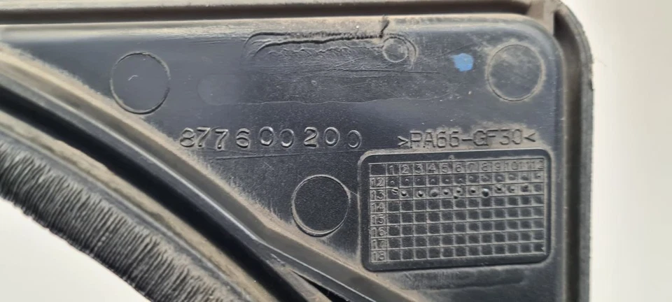 Vauxhall Corsa MK3 (D) (4400) 2014 Electric Radiator Fan & Cowling 13310108 - Image 3 of 4