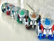 Bionicle Bohrok Kal:  8574 , 8575 , 8576 , 8577 , 5878 w/Krana. Complete .