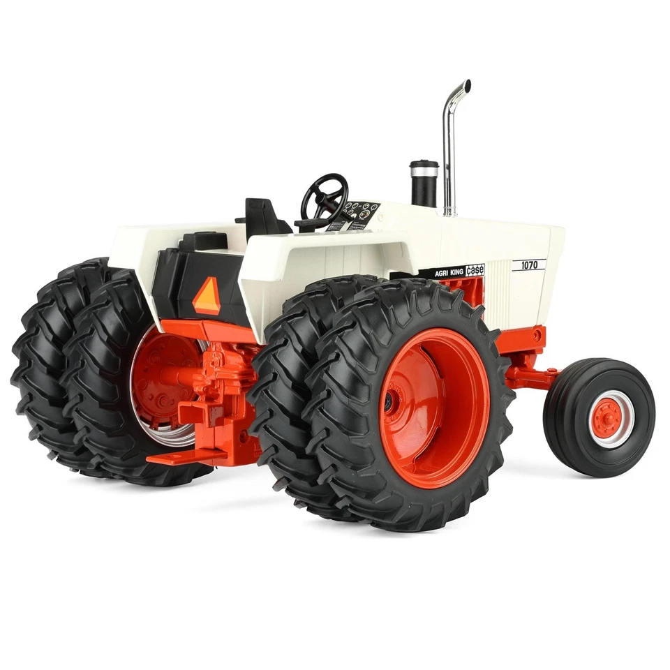 ERTL 1/16 Case 1070 Agri King Tractor, 5th in OBT Excl Power Series 44461-Reg - Image 3 of 4