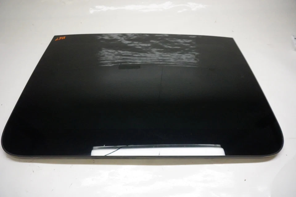 2013-2016 AUDI ALLROAD AVANT - Vidro frontal para teto solar 8K9877071 - Imagem 2 de 3