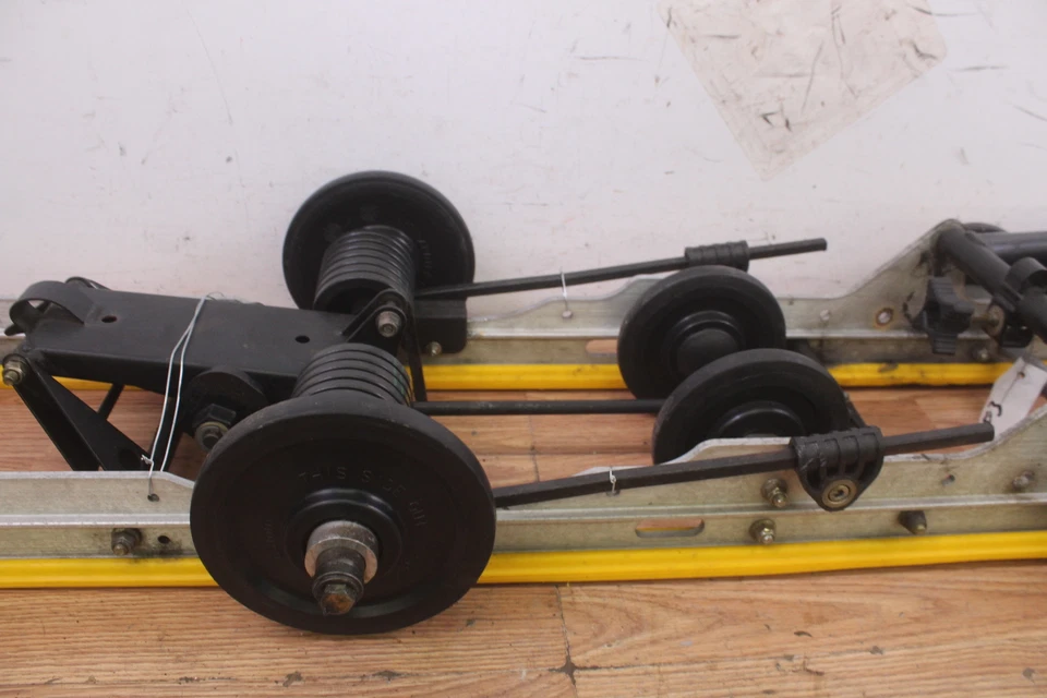 SKI-DOO Summit 800 X 2005 suspensión trasera patín 151" Foto 4 de 4