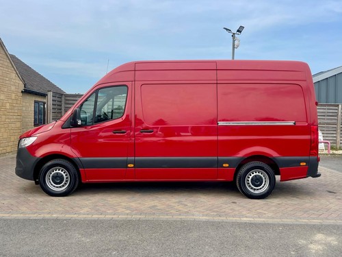 Mercedes-Benz Sprinter 315 CDI 150 L2H2 PROGRESSIVE MWB HIGH ROOF RWD - Picture 9 of 24