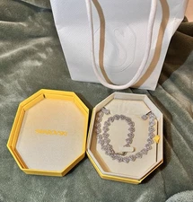 Set De Collar  De Swarovski  Brazalete Pendientes  En Forma De Corazón Nueva