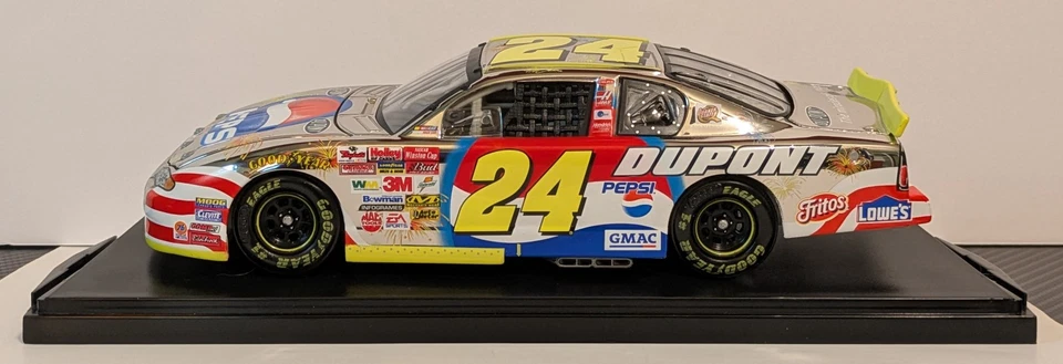 Jeff Gordon '02 #24 Platinum Dupont/Pepsi/Daytona Monte Carlo 1:24 Die Cast RARO Foto 3 de 4