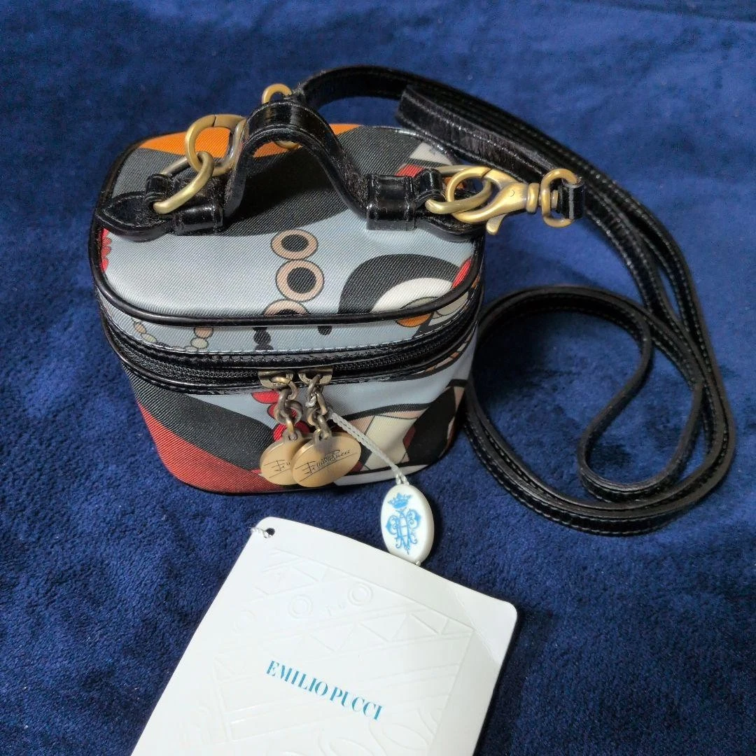 EMILIO PUCCI♥︎クラッチバッグ エミリオ・プッチから折りたたみ式クラッチバッグが新登場！トート