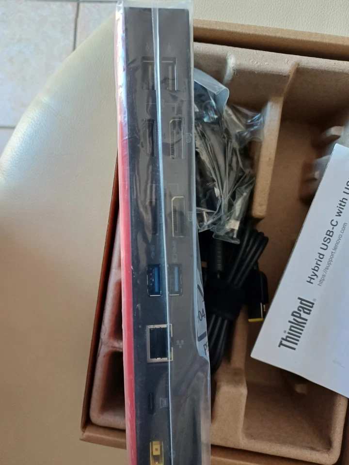 DUD9011D1 Lenovo Hybrid-USB USB-C / USB-A Port Replikator - Immagine 3 di 4