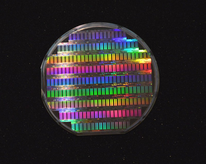 Hewlett Packard memory wafers plus other stuff