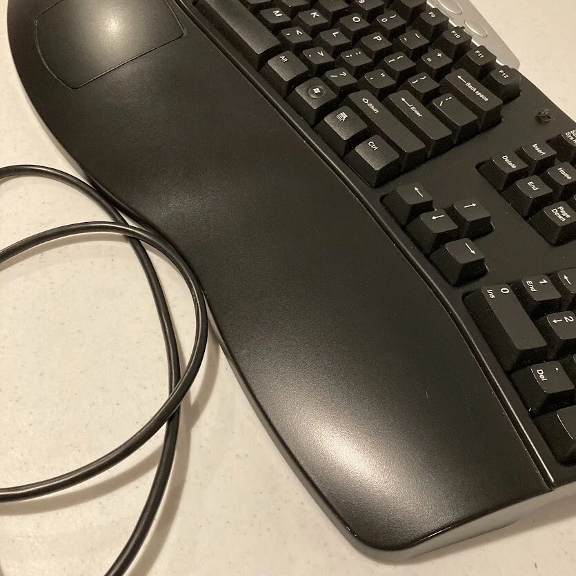 Adesso ERGONOMIC Wired Keyboard PCK-208B Contoured Black Gaming Media TESTED - Image 4 of 4