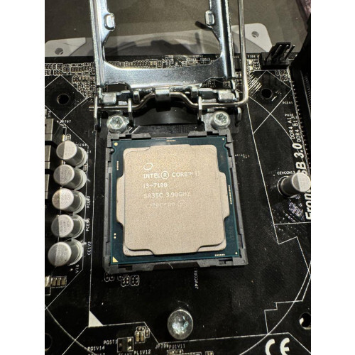 ASRock H110M-ITX + Intel Core i3-7100
