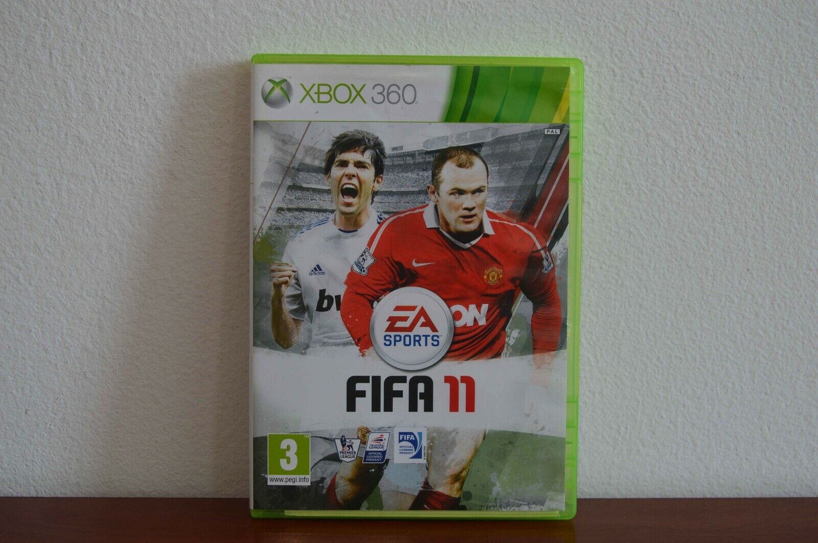 Jogo Fifa Soccer 11 - Xbox 360 - (europeu) Pal