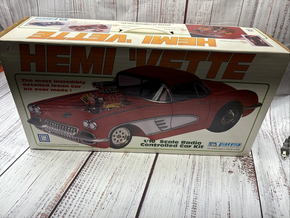 PARMA HEMI 'VETTE 1/10 SCALE RADIO CONTROLLED CAR KIT #15090 NEW-IN-BOX RARE!! - Image 4 of 4