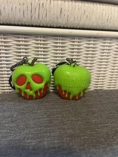 Evil Queen Poison Apple Glow-in-the-Dark Pocketbac Holder Disney Villains B&BW