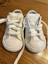 Converse All Star Toddler Low Top Sneakers   Cream Color Canvas, Size 3 EUC