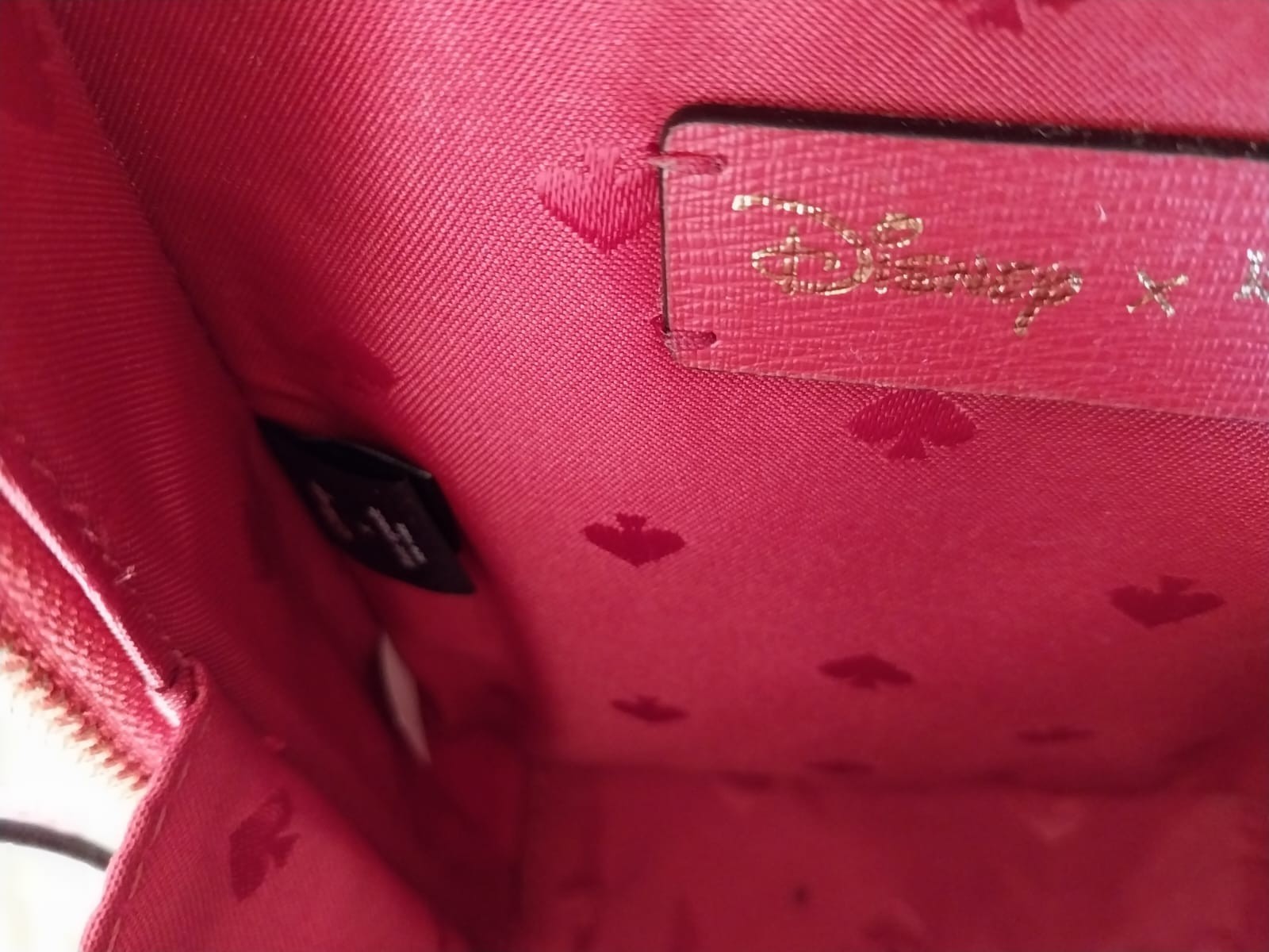 Kate Spade x Disney Cruella de Vil Camera Bag - Red Saffiano Leather - Rare image 8
