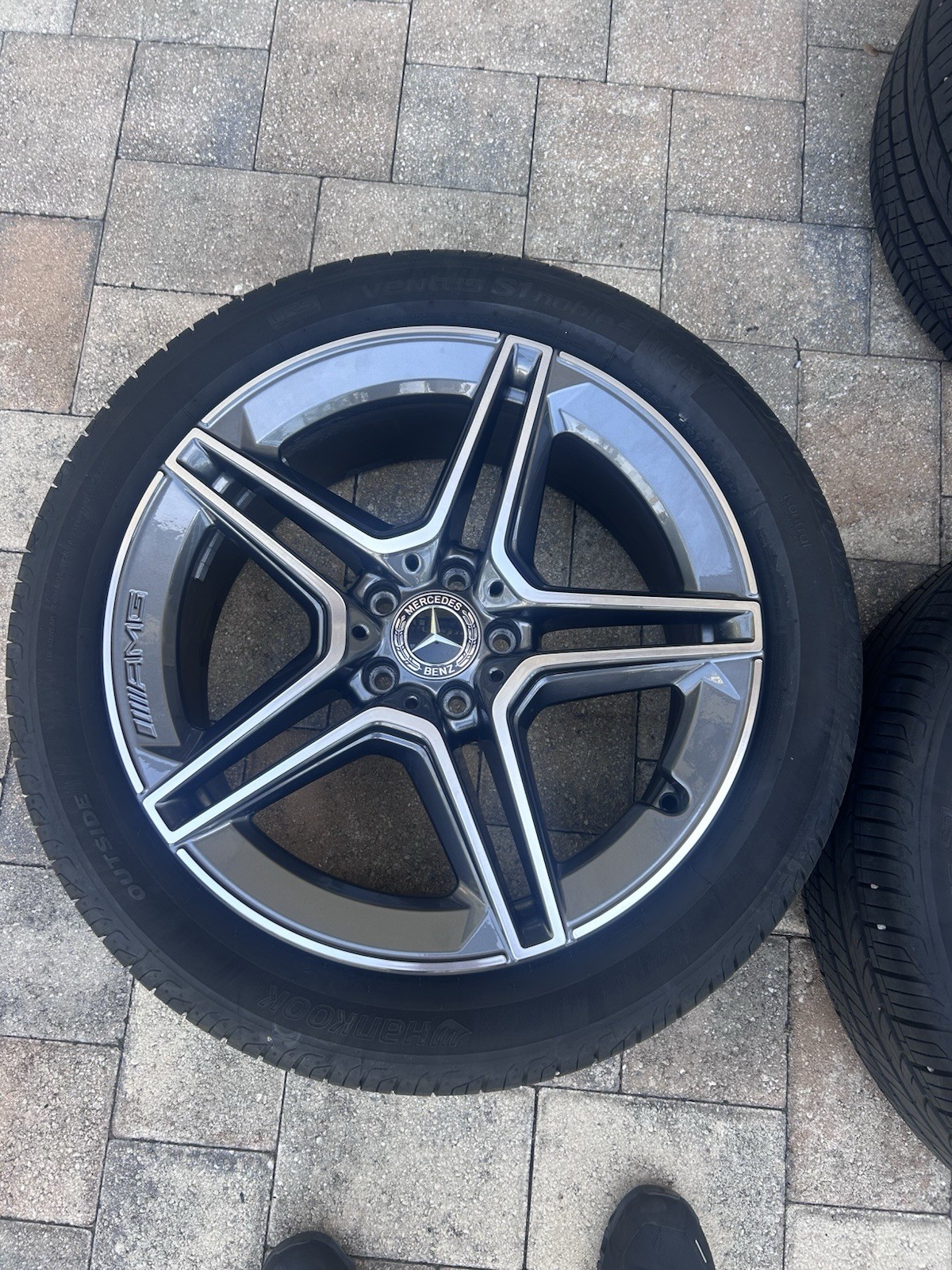 RRG - 19” AMG Twin 5-Spoke Wheels with Hankook Ventus S1 Noble2 HRS 255/45R19