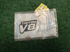 FORD F SERIES TRUCK VAN NOS GENUINE FORD TRITON V8 FENDER DECAL EMBLEM 2S9