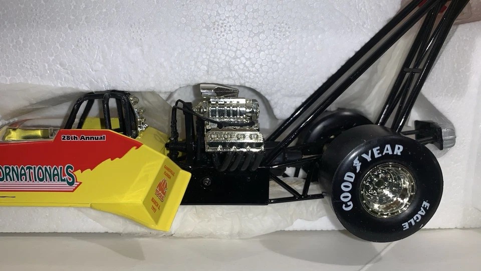 Gatornationals Mac Tools Dragster 1997 1/24 1 de 8500 edición limitada CGN97DRAG Foto 2 de 4