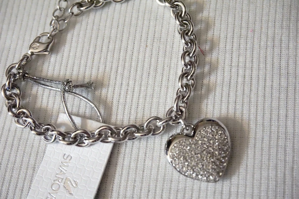 AUTH Swarovski Even Bracelet, Medium - 5190063 RV$125 No box - Image 3 of 4