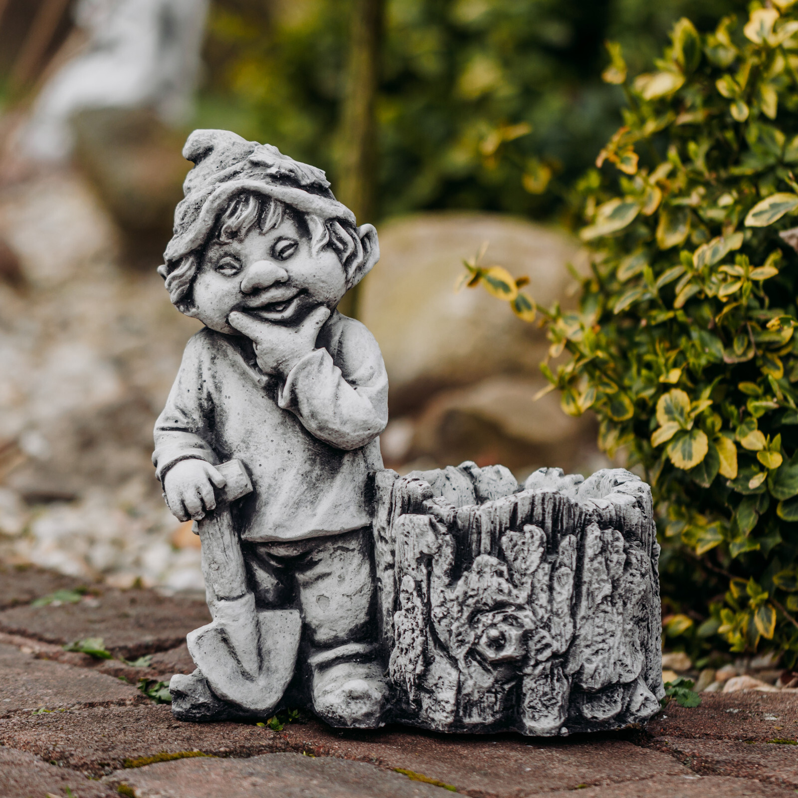 Gnome likes the forest gnome stone figure 33 cm 8 kg grey white concrete fros...