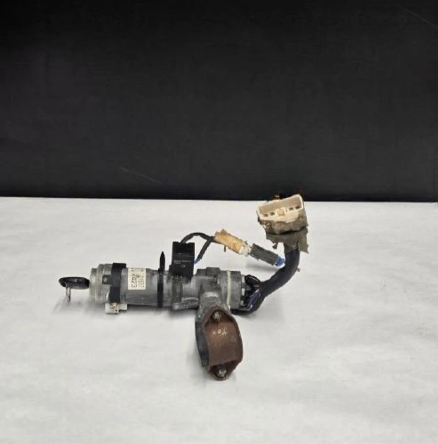 1992-1996 Toyota Camry Conventional Ignition Switch Lock Cylinder W/Key Oem — 第 3/4 张图片