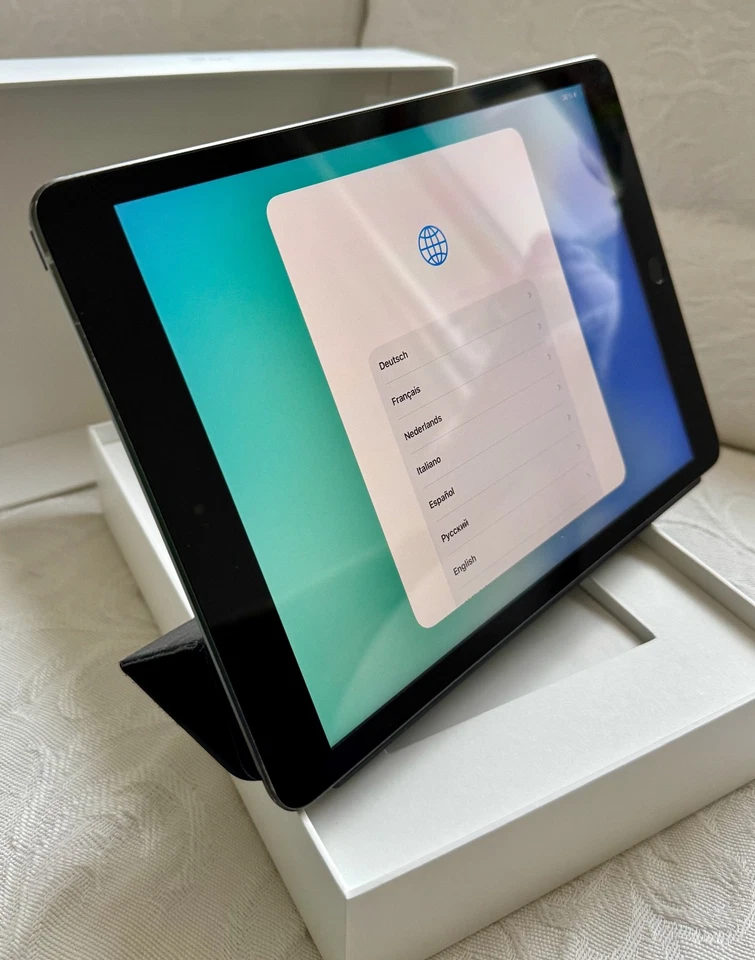 Apple iPad 9. Gen 64GB, Wi-Fi, 10,2 Zoll - Space Grau - gebraucht -  OVP - Bild 3 von 4