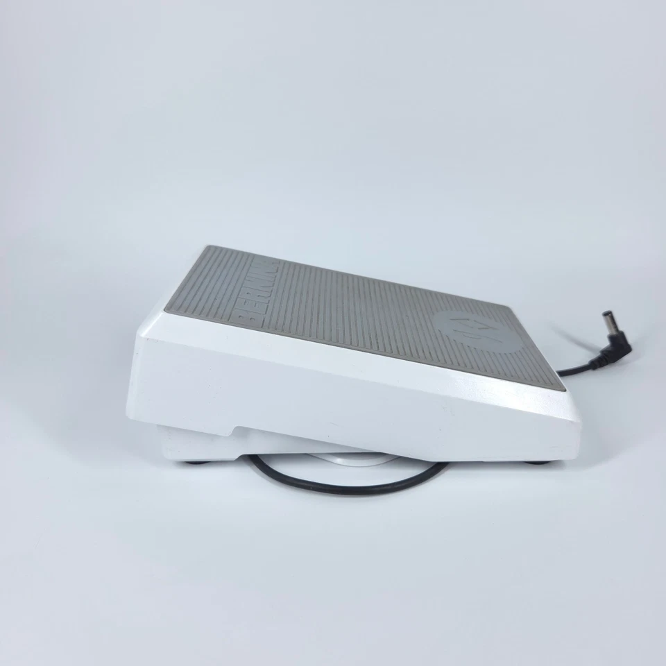 Bernina Artista Activa Aurora Ножная Педаль Управления Тип LV1 Подлинная ПРОТЕСТИРОВАНА ИЗГОТОВИТЕЛЕМ ОБОРУДОВАНИЯ - Изображение 4 из 4