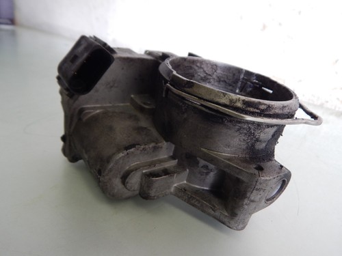 VW Passat 3BG V6 2,5TDI BDG 163PS Diesel Drosselklappe Steuerklappe F89433 - Picture 3 of 5
