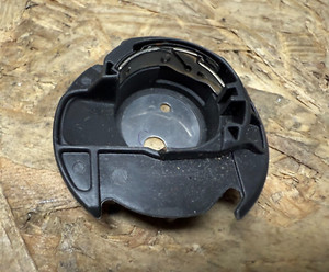 Spulenhalter Spulenkapsel für Nähmaschine CARINA Spezial Professional