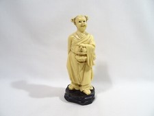 STATUETTE FEMME ASIATIQUE