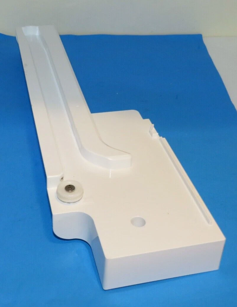LG Smart Refrigerator LCFC26X: Drawer Guide Rail Right (MEG666867) (P7295)
Opens in a new window or