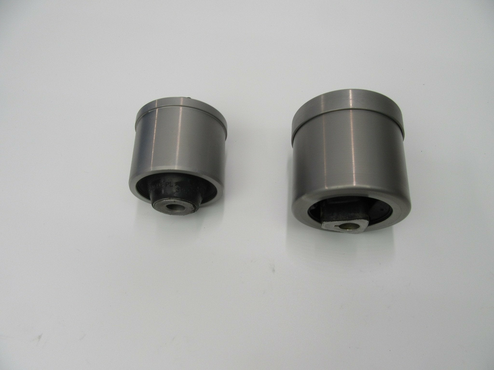 Rolls Royce Phantom wishbone lower control arms tension struts bushing 2pcs 361