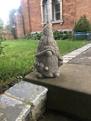 Großer Wichtel Gonk Ornament drinnen oder draußen